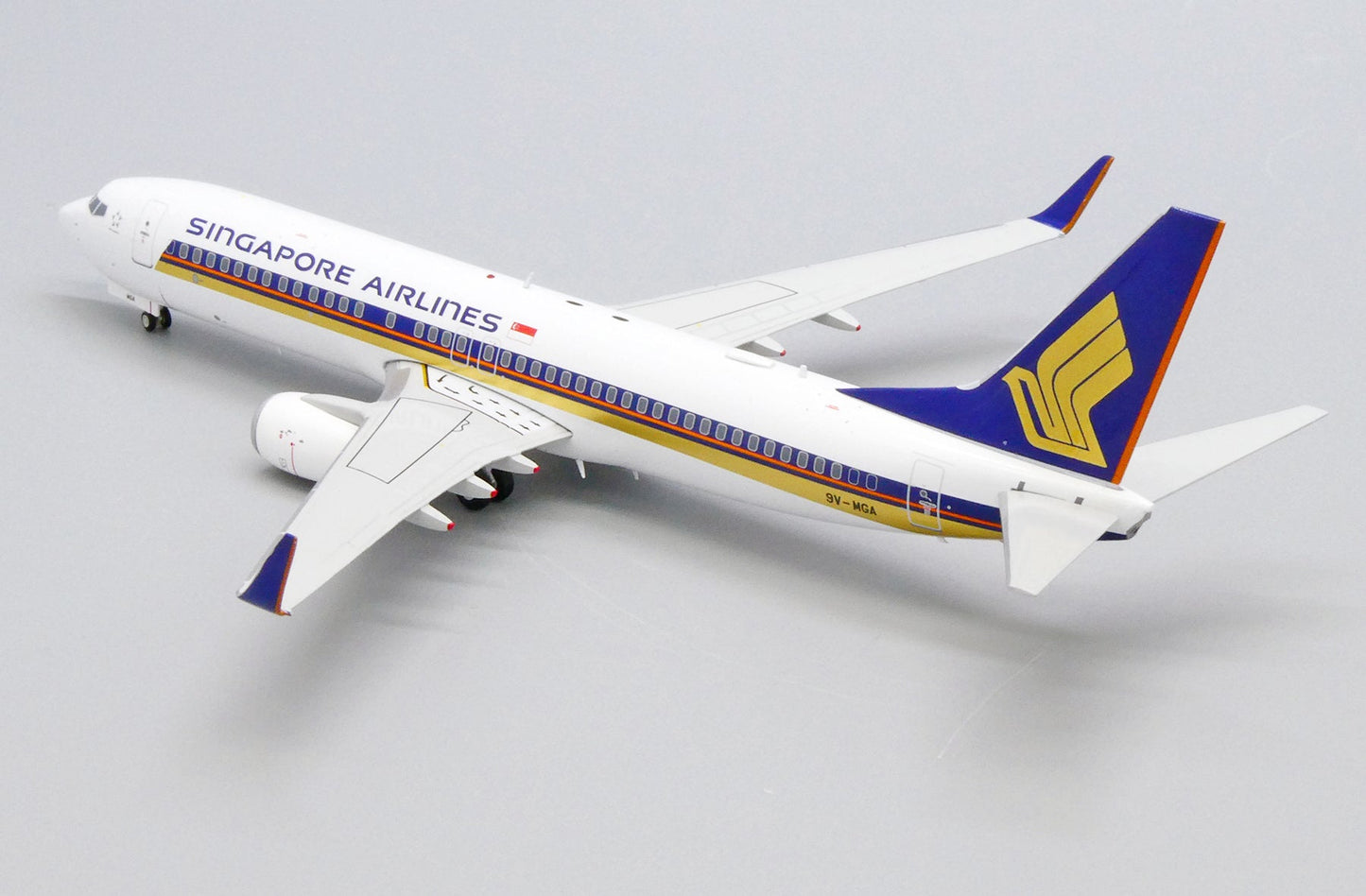 1/200 Singapore Airlines Boeing 737800 9VMGA