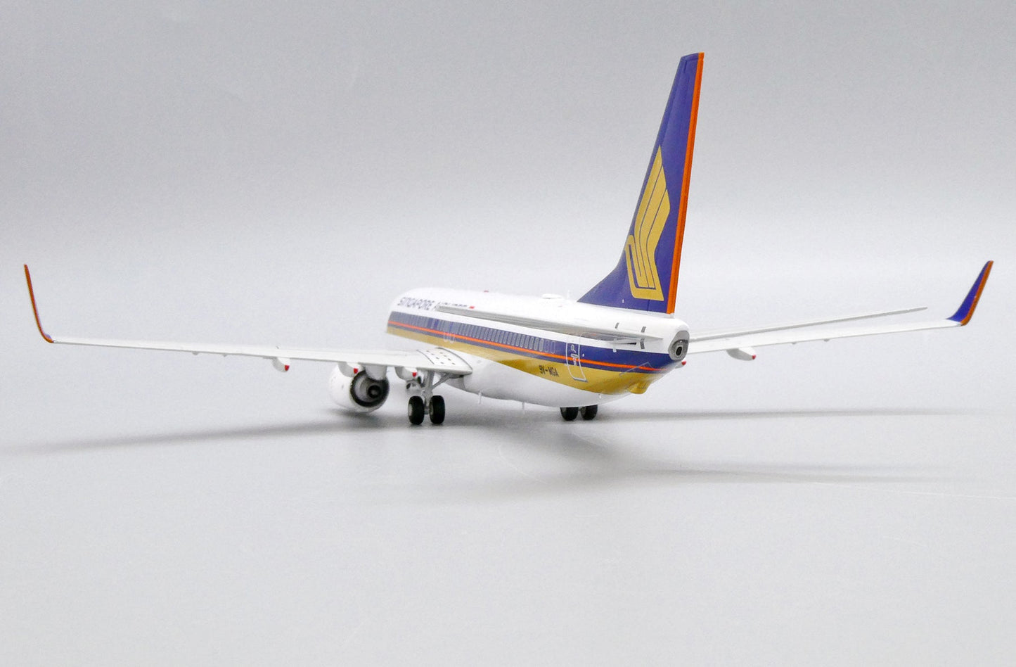 1/200 Singapore Airlines Boeing 737800 9VMGA