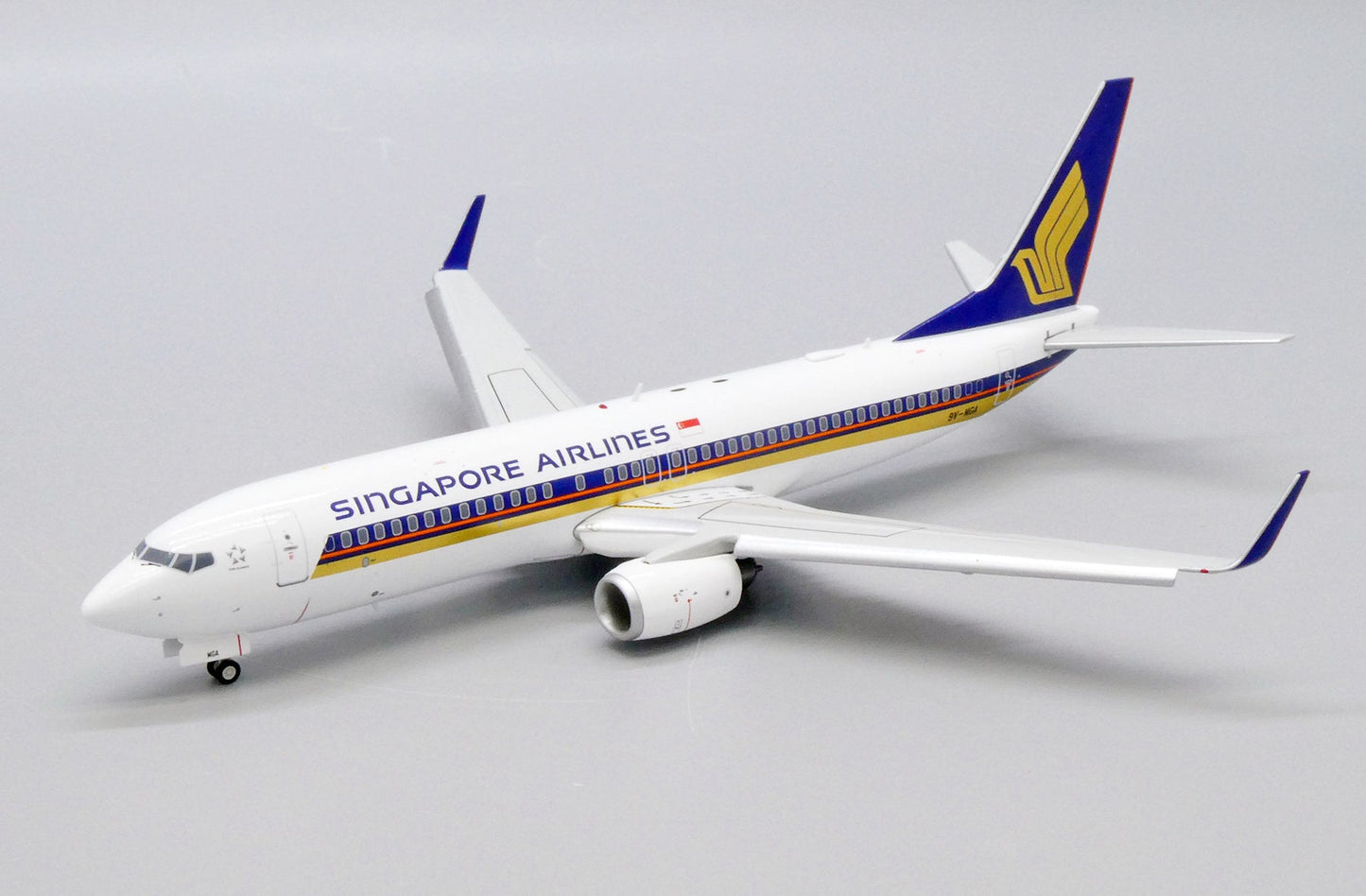 1/200 Singapore Airlines Boeing 737800 Flaps Down 9VMGA