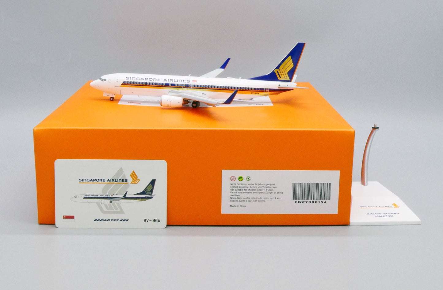 1/200 Singapore Airlines Boeing 737800 Flaps Down 9VMGA