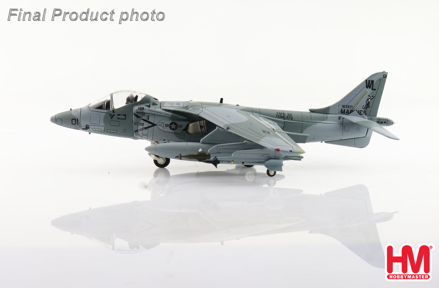 1/72 AV-8B Harrier II 163517 VMA-311 King Abdul Aziz Base August 1990