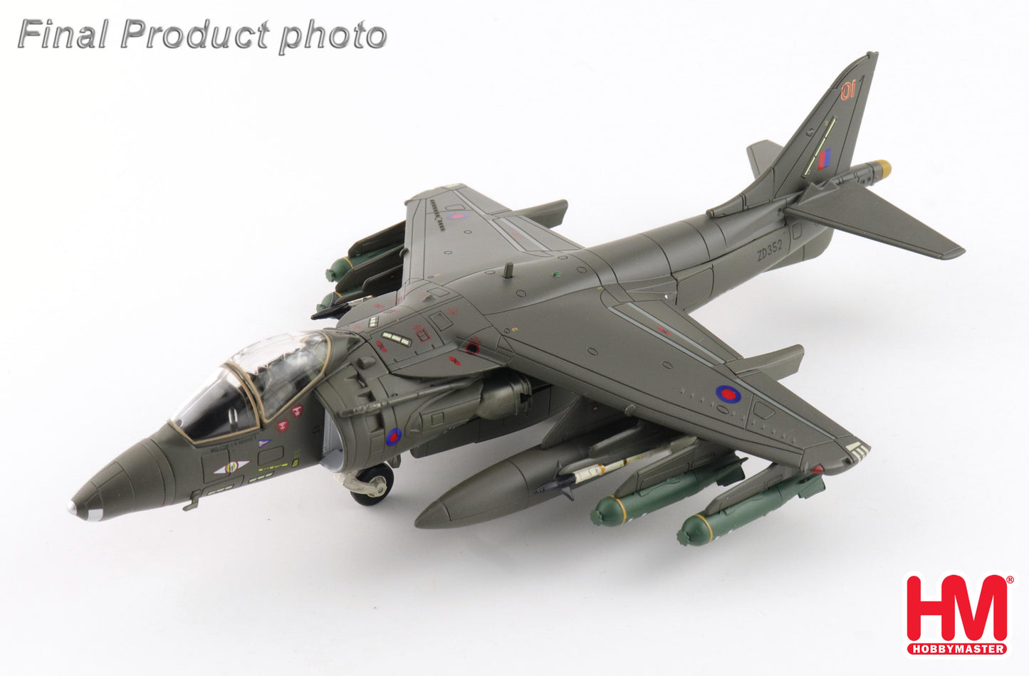 1/72 Harrier GR.5 ZD352/01 No.1 Sqn. RAF Wittering 1990s