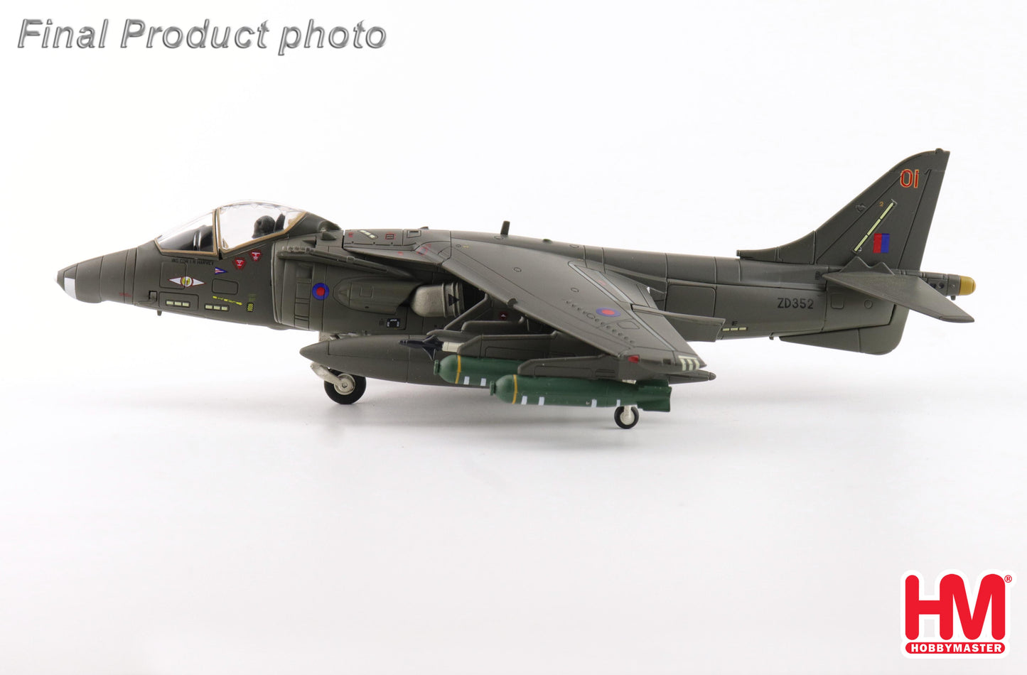 1/72 Harrier GR.5 ZD352/01 No.1 Sqn. RAF Wittering 1990s