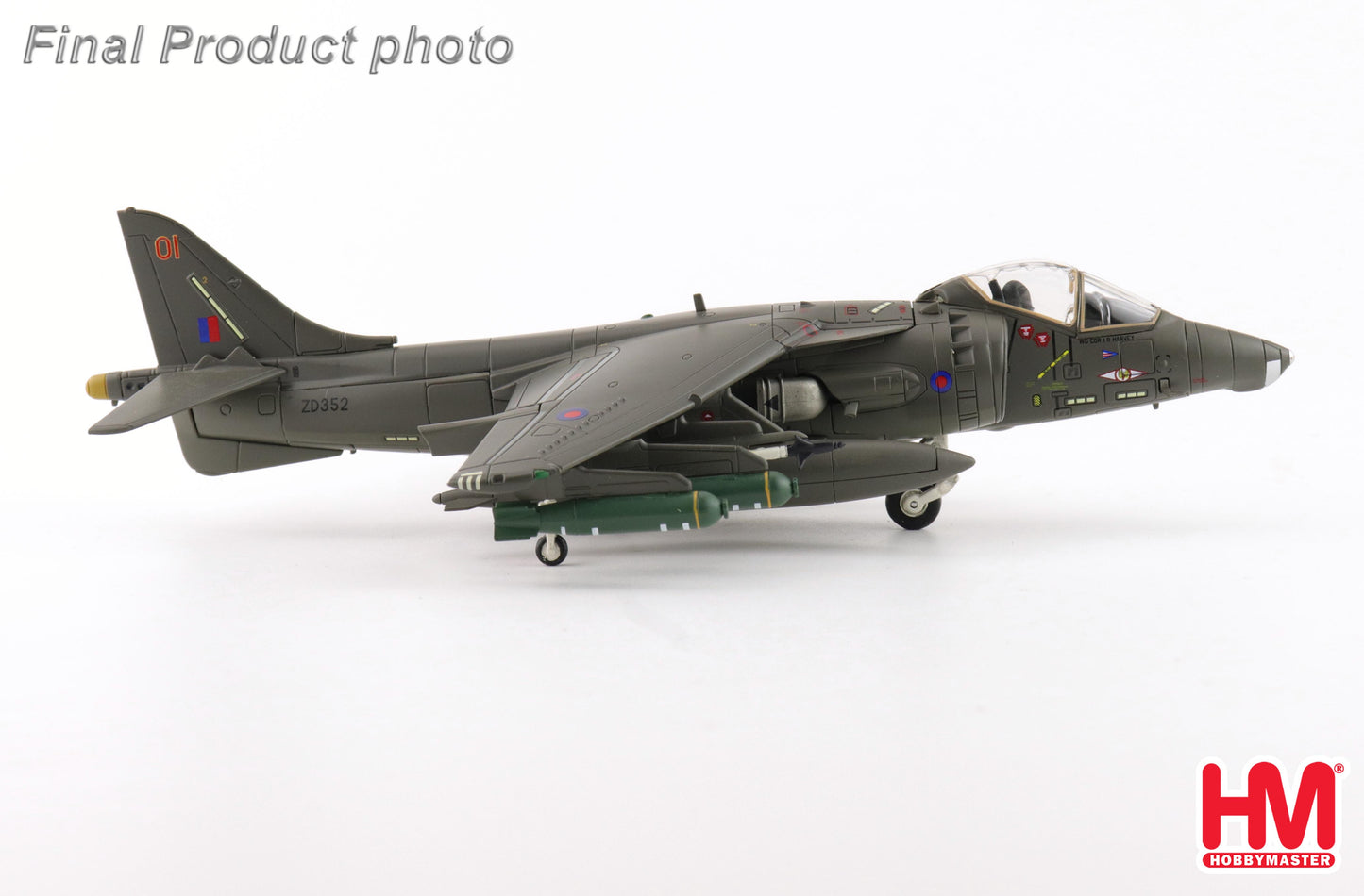 1/72 Harrier GR.5 ZD352/01 No.1 Sqn. RAF Wittering 1990s