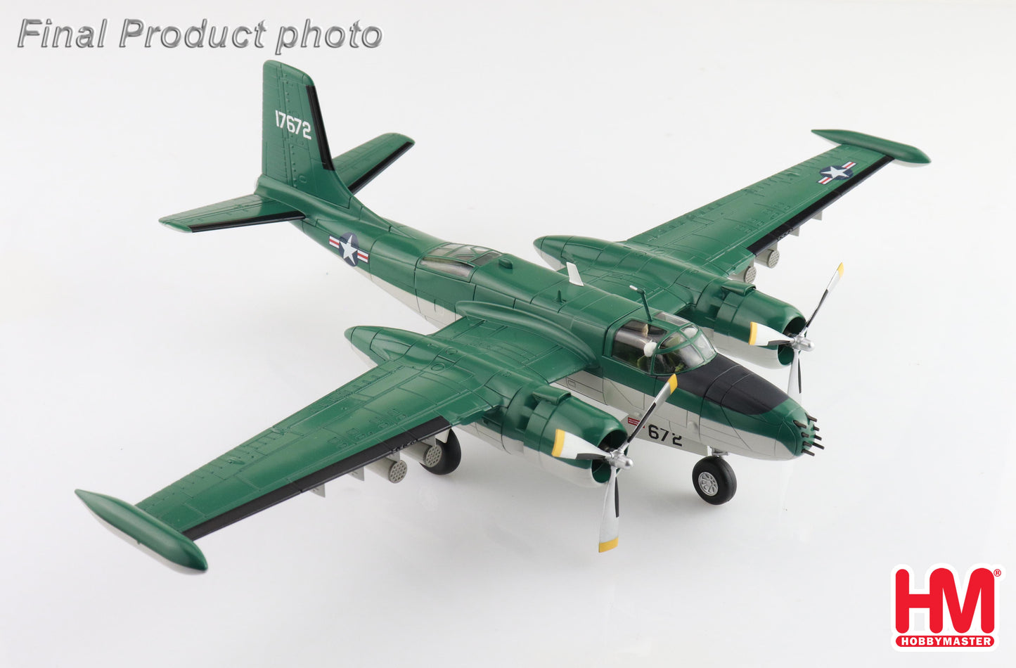 1/72 B-26K Counter Invader 64-17672 USAF 1960s
