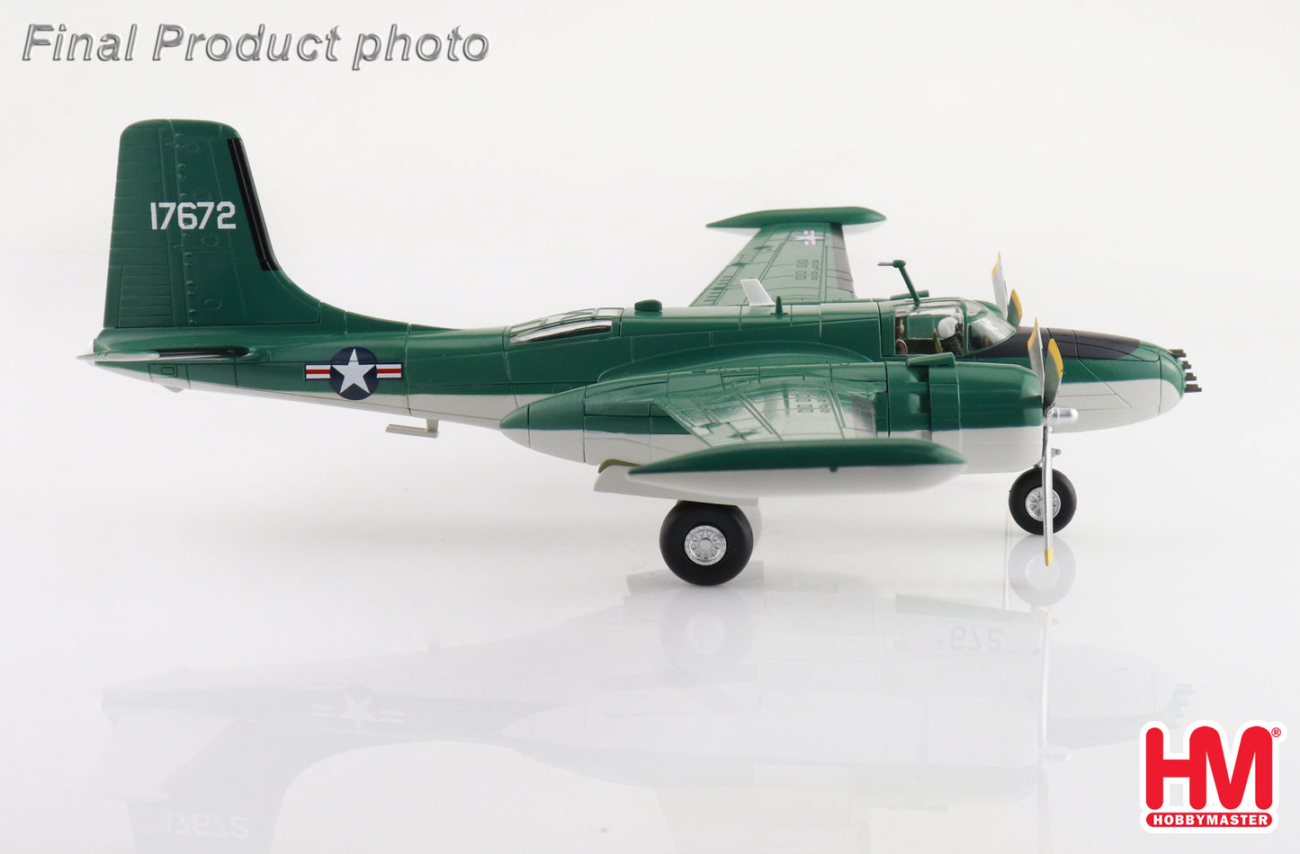 1/72 B-26K Counter Invader 64-17672 USAF 1960s