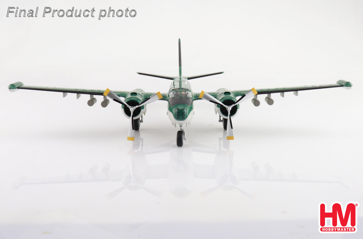 1/72 B-26K Counter Invader 64-17672 USAF 1960s