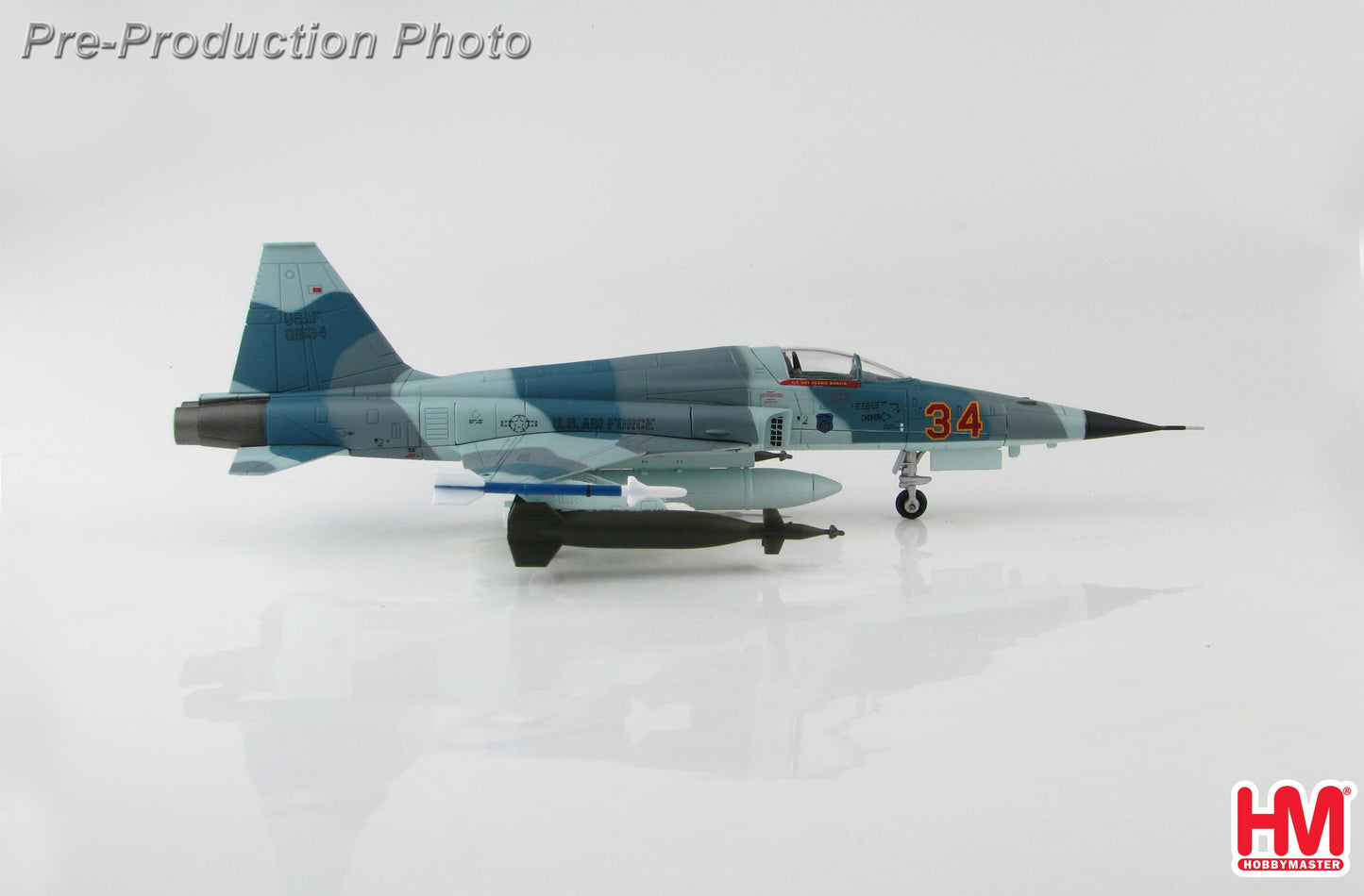 1/72 F-5E Tiger II "Grape" 74-1534 527th Aggressor Sqn. Alconbury AB England 1976-1988