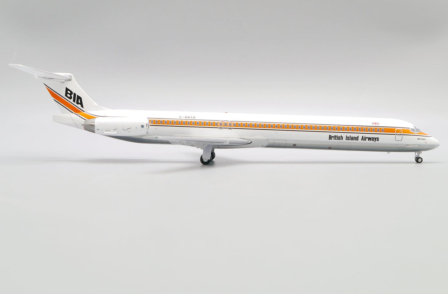 1/200 British Island Airways MD83 (GBNSB)