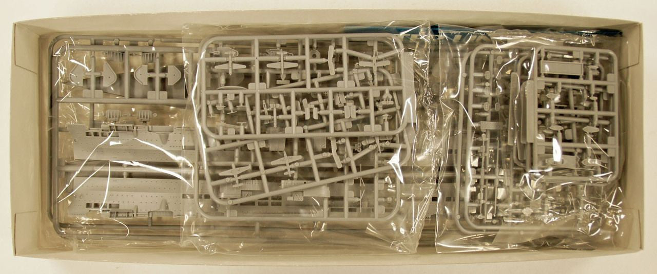 1/700 BRITISH AIRCRAFT CARRIER HMS ARK ROYAL 1941