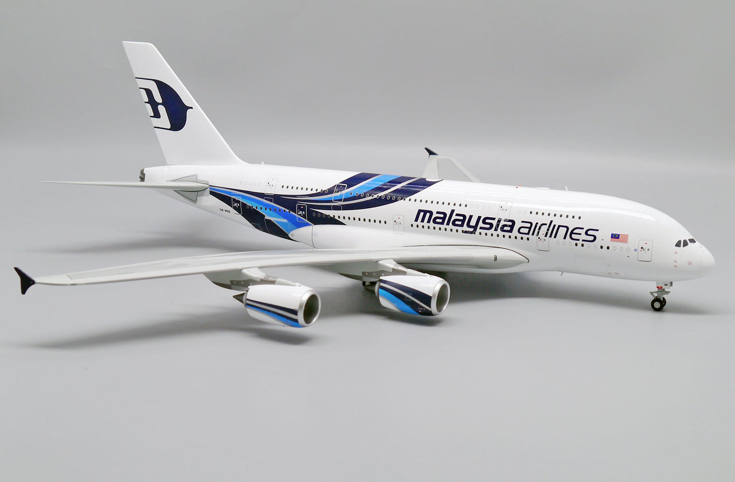 1/200 Malaysia Airlines A380 9MMNB