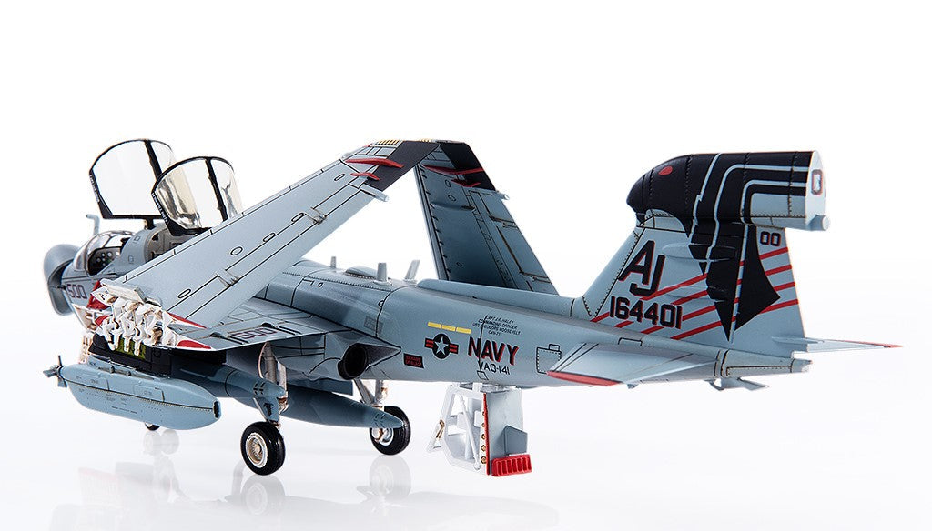 1/72 U.S. Navy EA6B Prowler VAQ141 Shadowhawks 2007