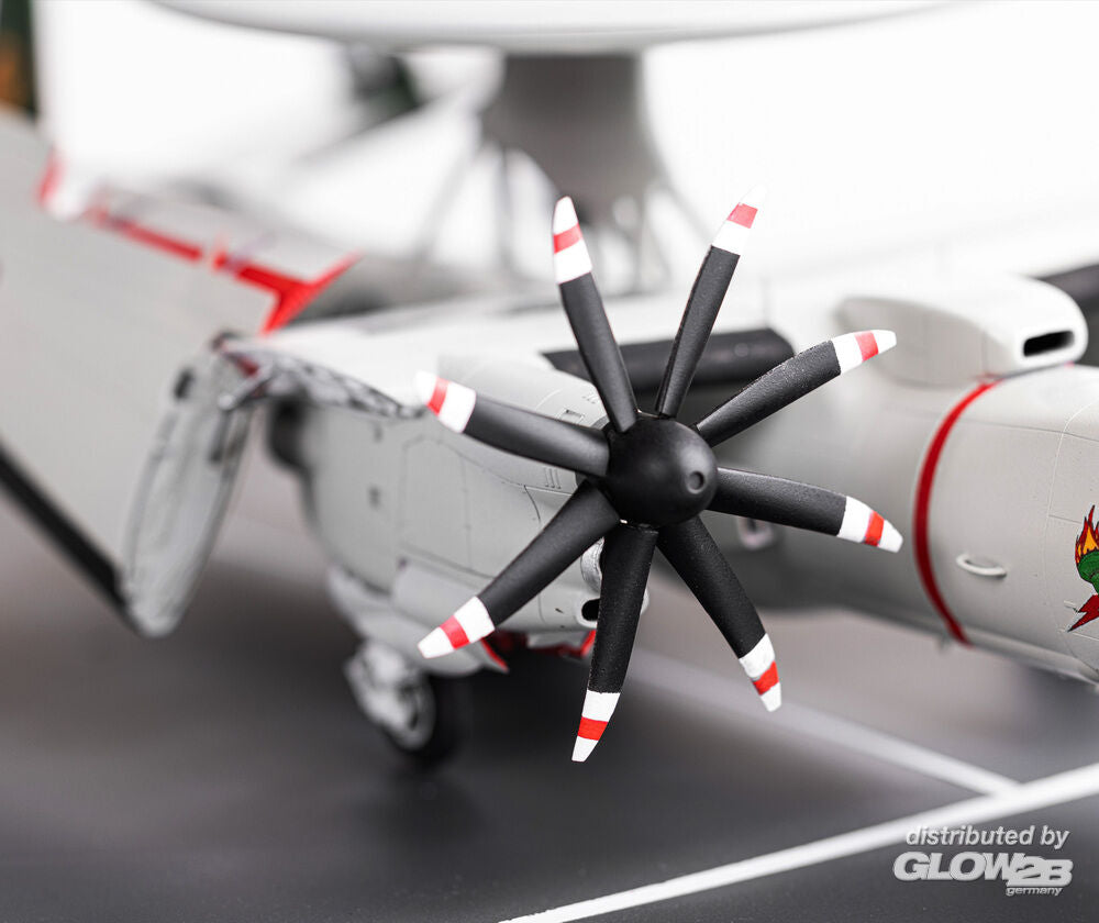 1/72 GIFT SET E-2C Hawkeye (Includes: Cement, Brush and Main Paints)