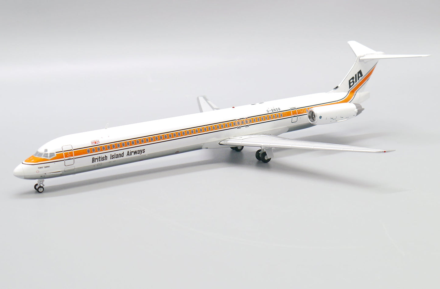 1/200 British Island Airways MD83 (GBNSB)