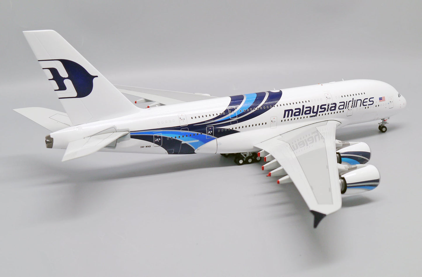 1/200 Malaysia Airlines A380 9MMNB