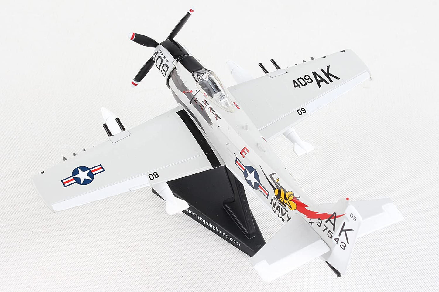 1/110 A1H Skyraider - Papoose Flight -