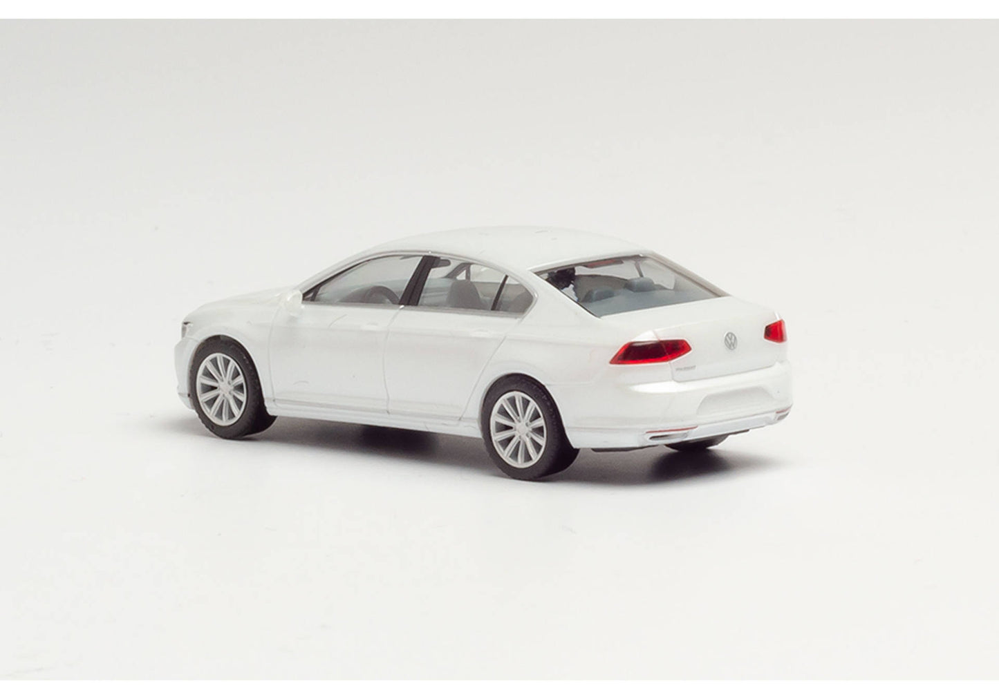 1/87 VW Passat Limousine Oryx White Mother-of-Pearl Effect