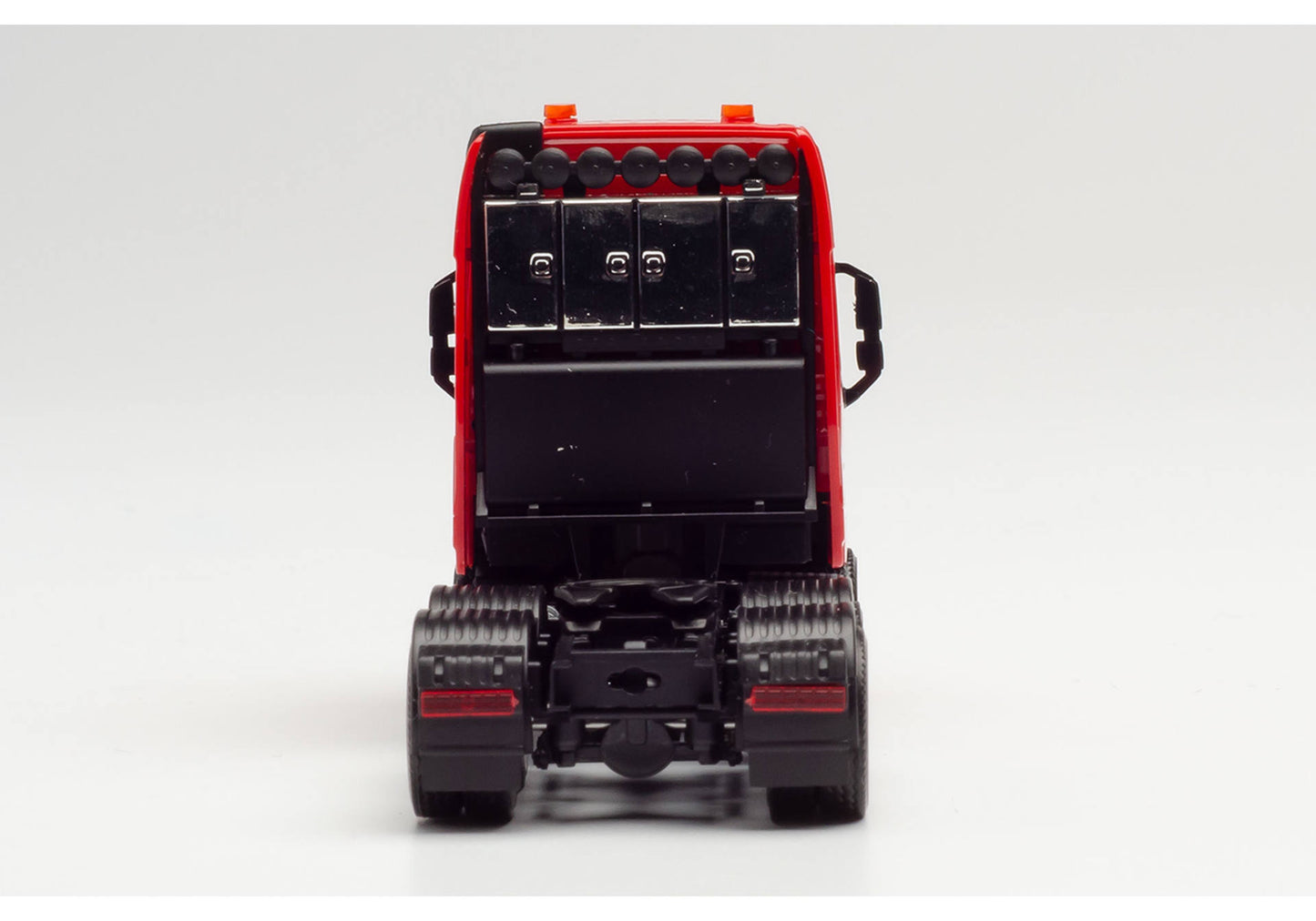 1/87 Volvo FH Gl.iXL 6x4 Tractor with Heavy Duty Tower Red