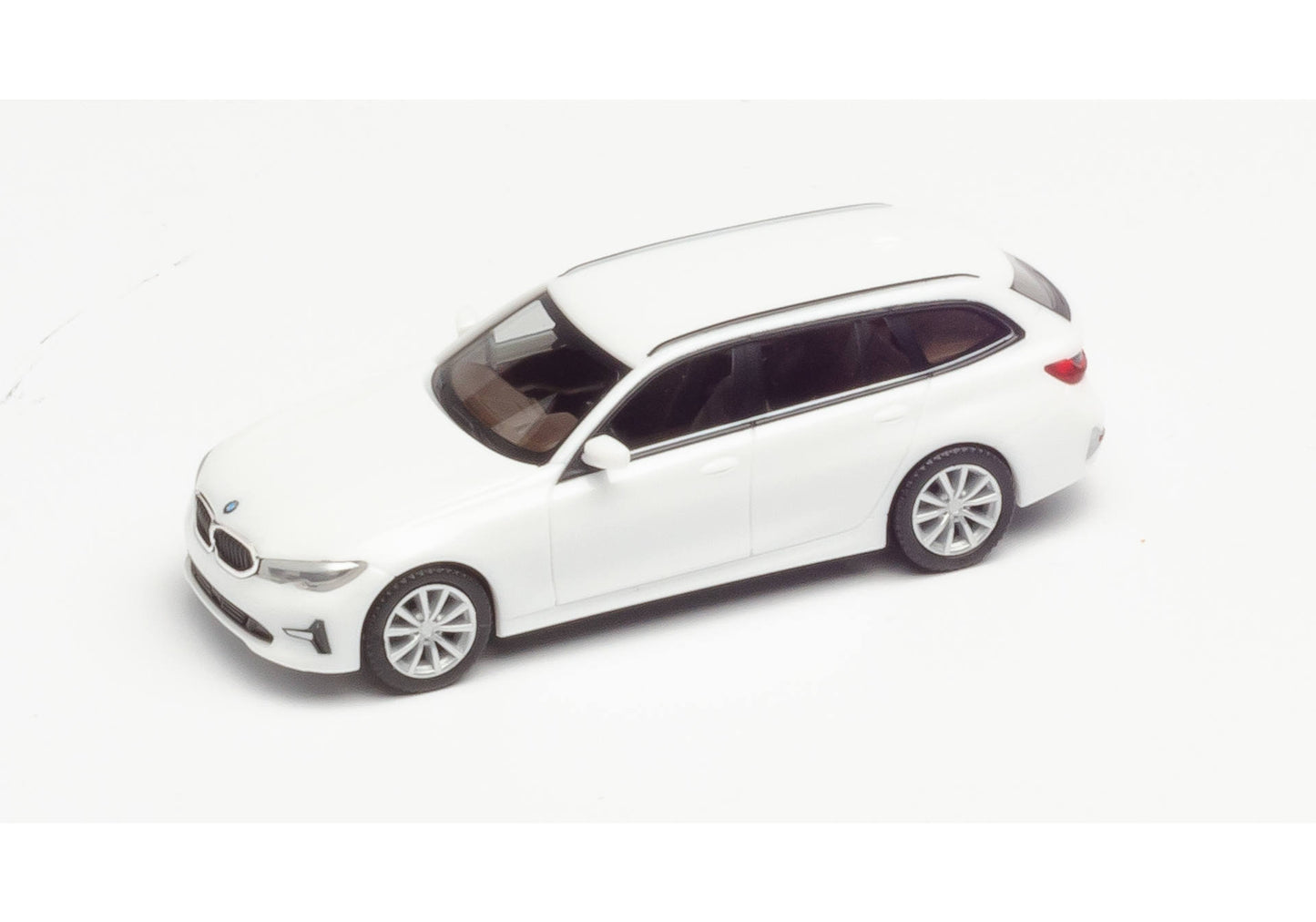1/87 BMW 3 Series Touring Alpine White