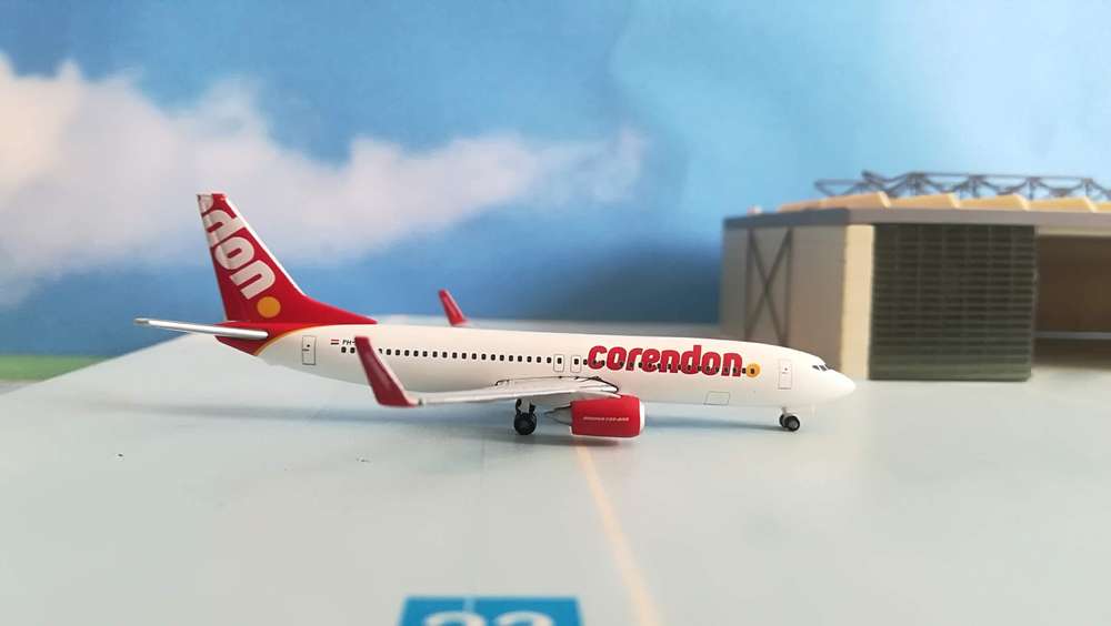 1/500 Corendon Dutch Airlines Boeing 737-800 PH-CDH