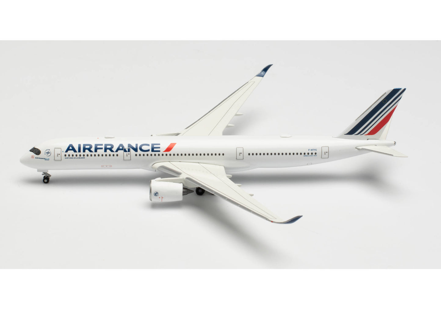 1/500 Air France Airbus A350-900 F-HTYC "Saint Denis de La Reunion"