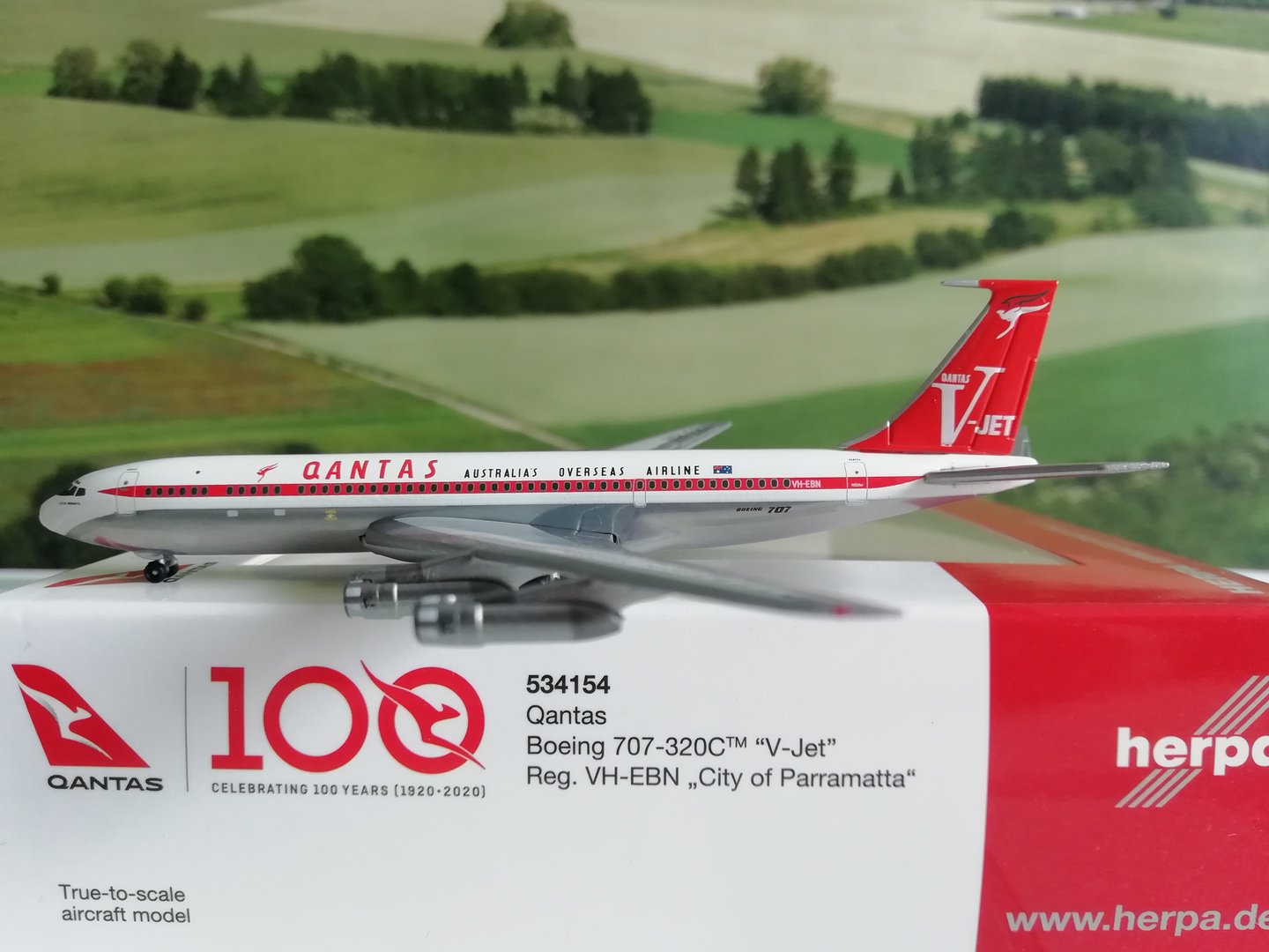 1/500 Qantas Boeing 707-320C V-Jet Centenary Series VH-EBN "City of Parramatta"
