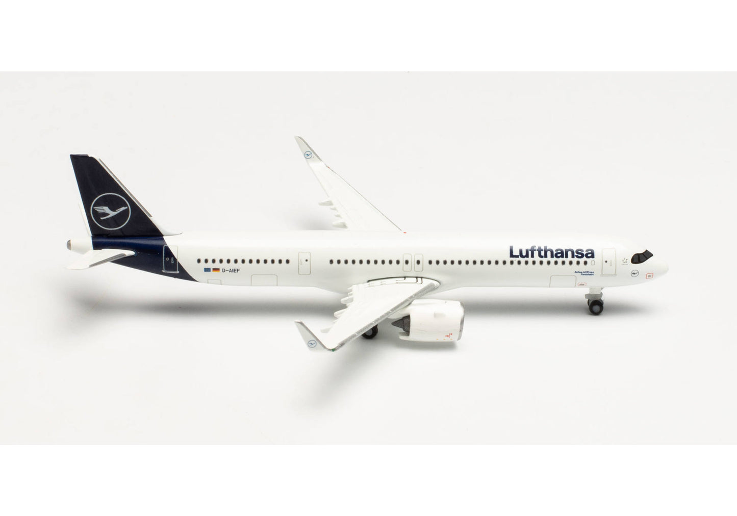 1/500 Lufthansa Airbus A321Neo D-AIEF Forchheim