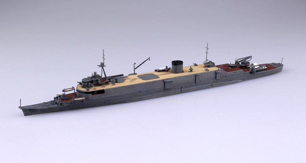 1/700 Kanmusu Submarine DepotShip Taigei
