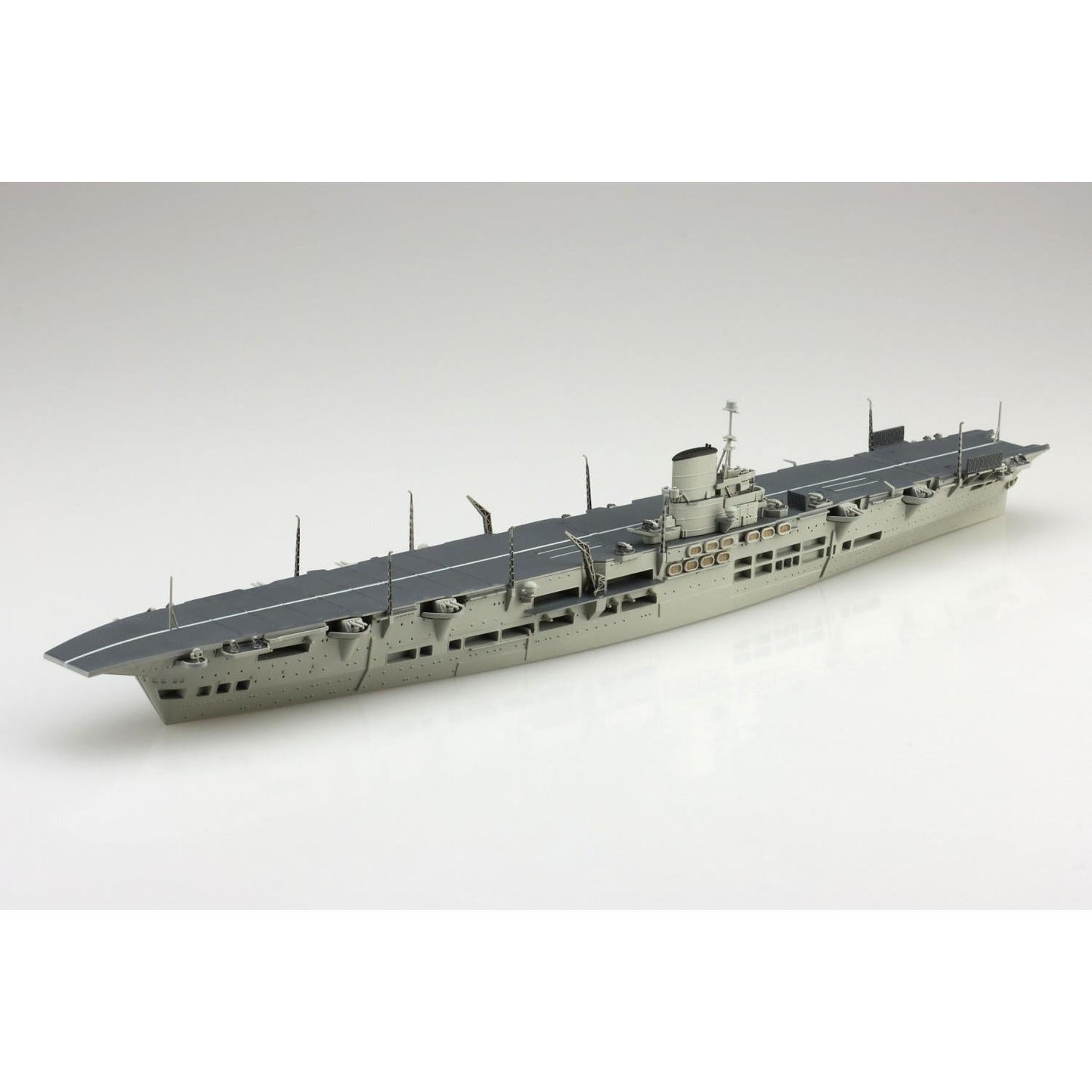 1/700 British Aircraft Carrier HMS Ark Royal