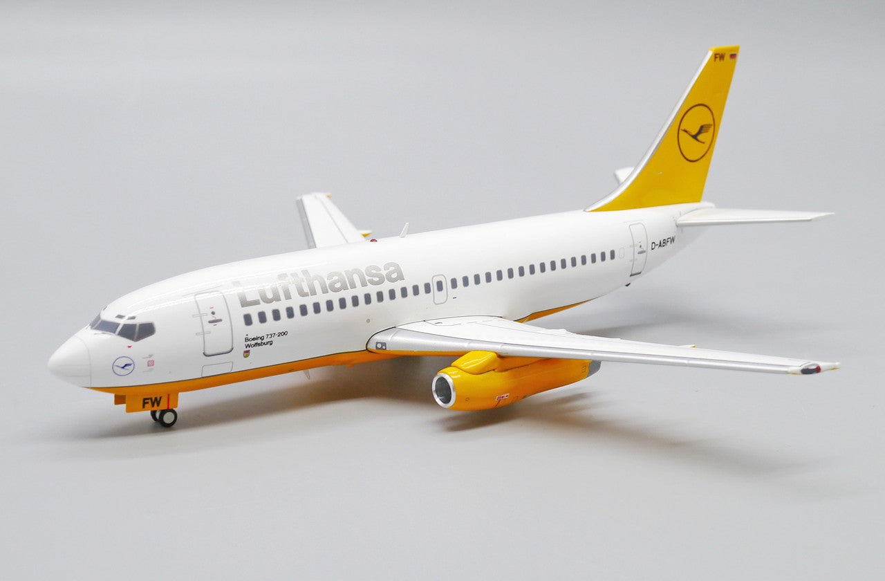1/200 Lufthansa B737200 DABFW Experimental Color Scheme
