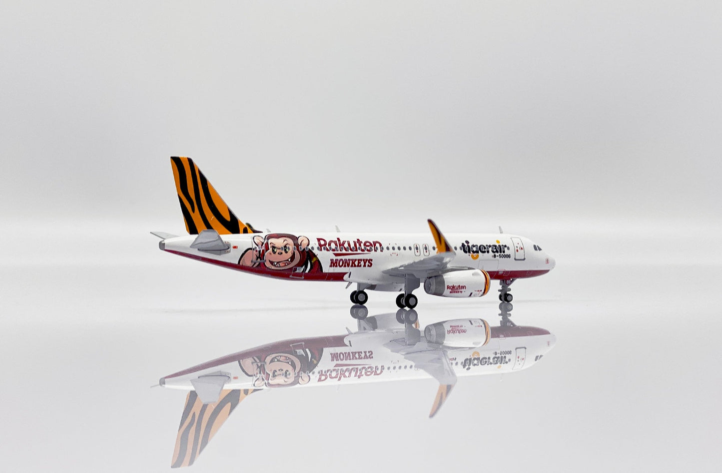 1/400 Tigerair Taiwan Airbus A320 B50006 Rakuten Monkeys Livery