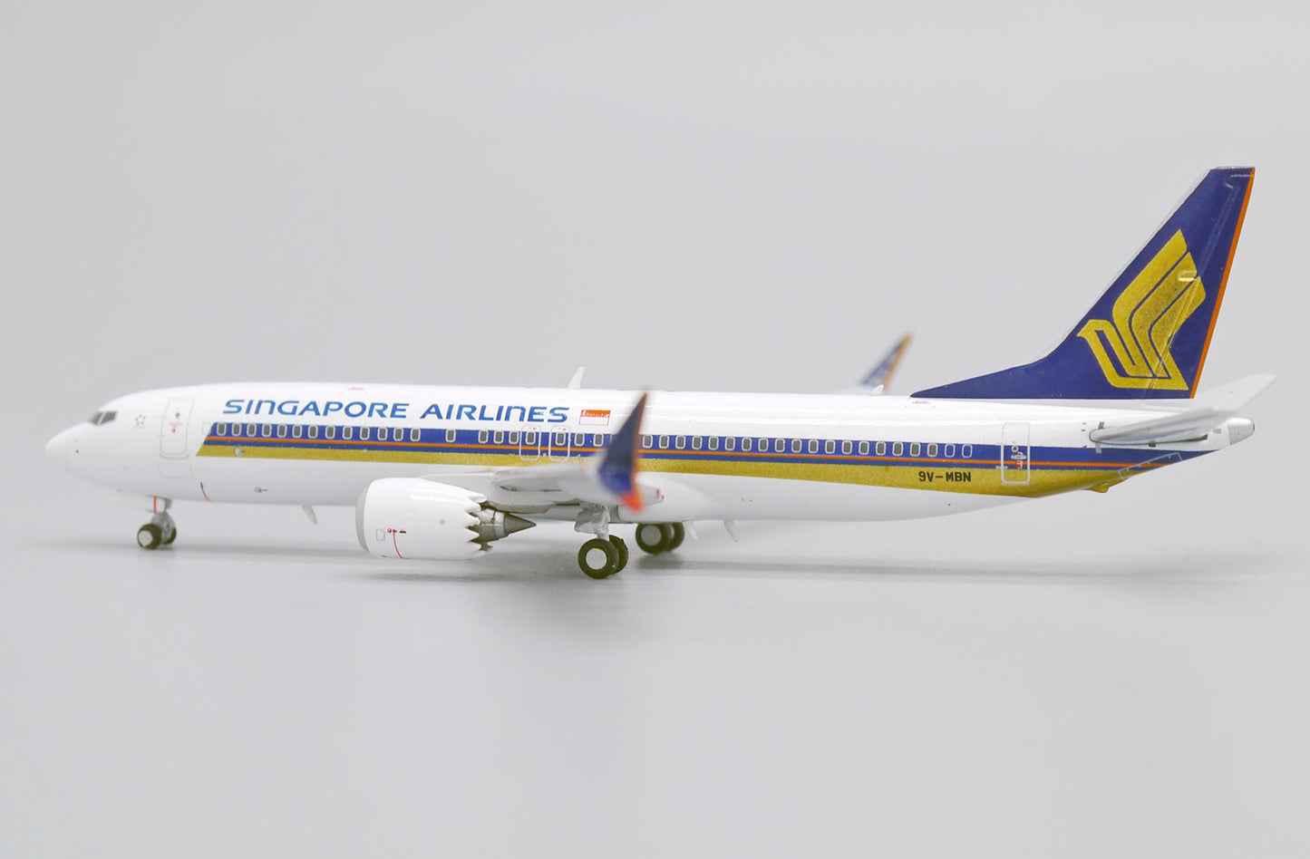 1/400 Singapore Airlines B737 MAX 8 9VMBN