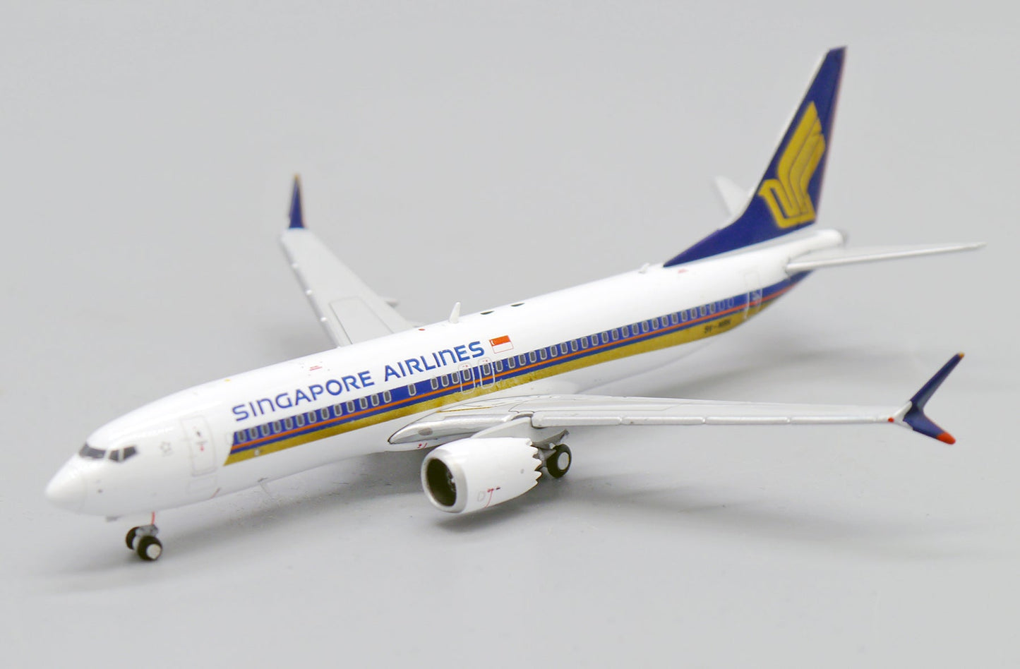 1/400 Singapore Airlines B737 MAX 8 9VMBN