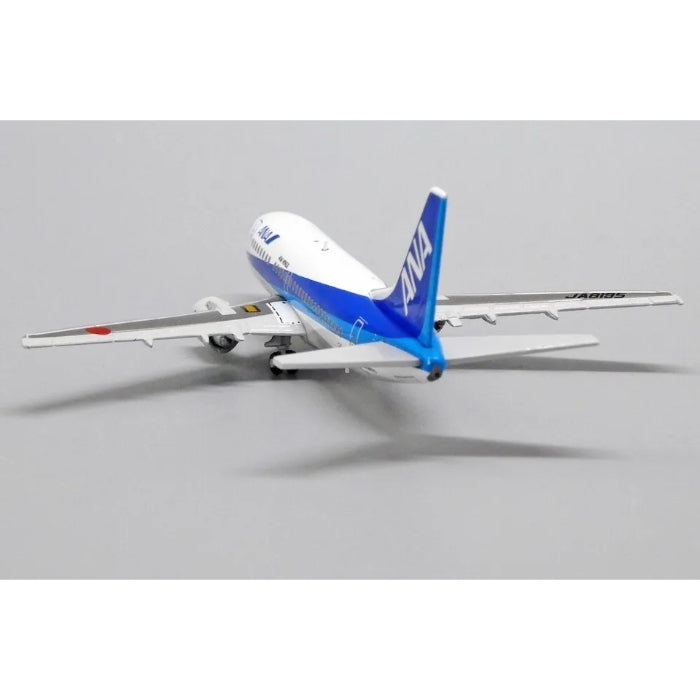 1/400 All Nippon Airways Boeing 737-500 Reg: JA8195 with Antenna