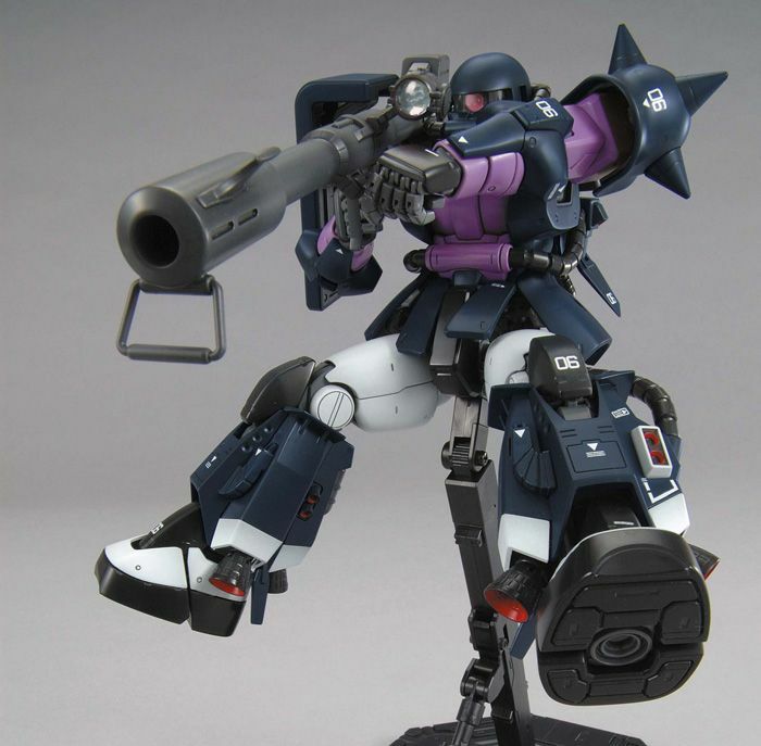 MG 1/100 ZAKU II BLACK TRI-STARS Ver. 2.0