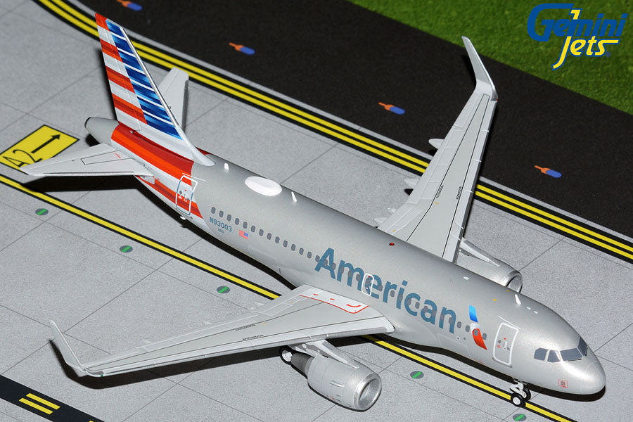 1/200 American A319-100 N93003