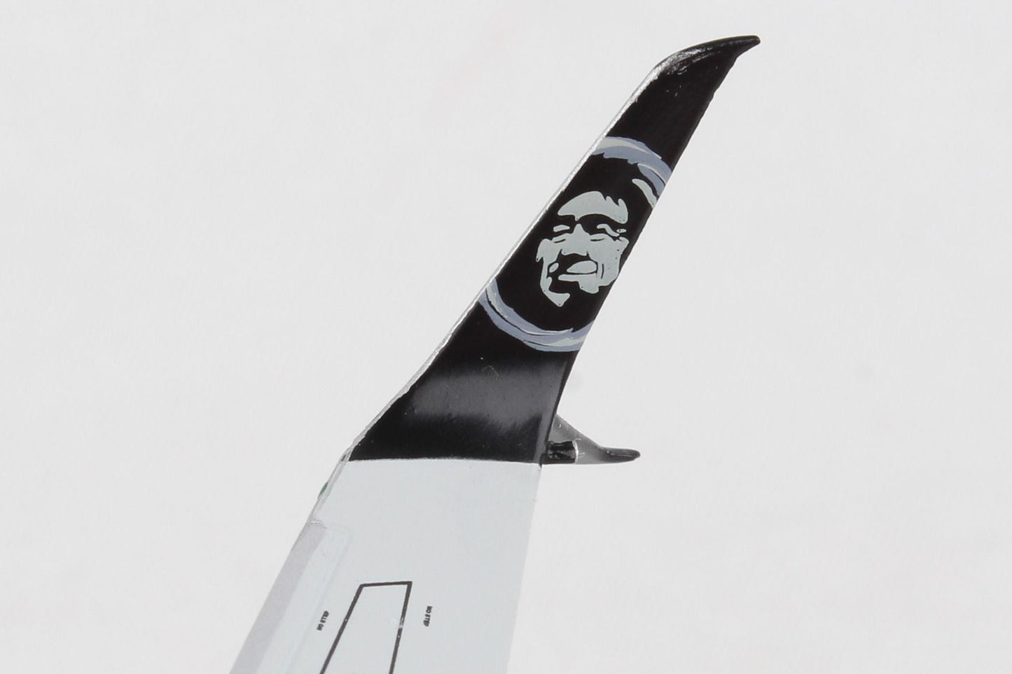 1/200 Alaska Airlines B737900ER N492AS Our Commitment Livery