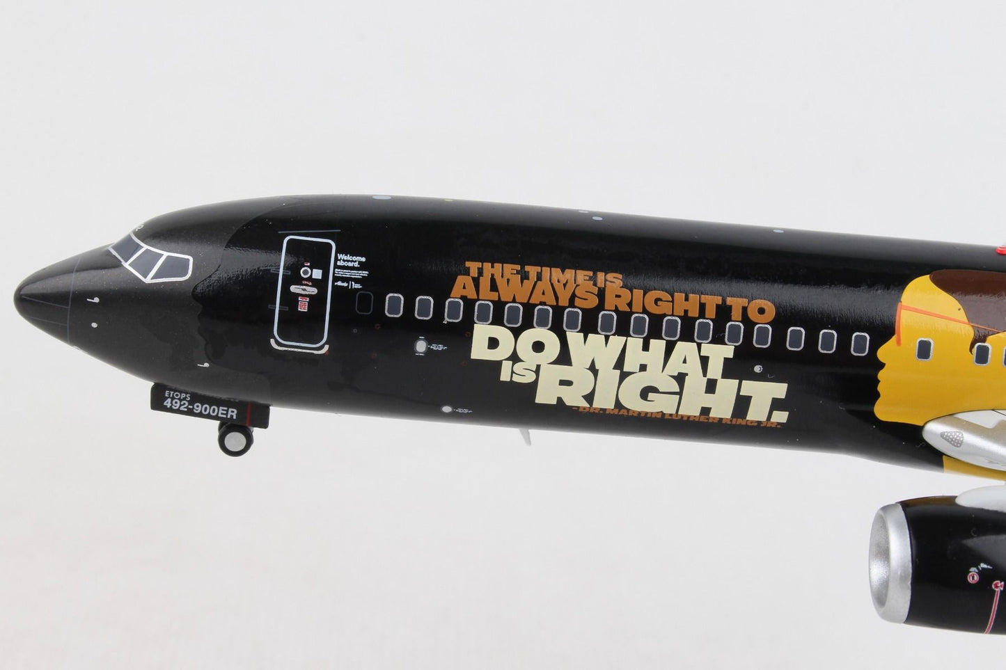 1/200 Alaska Airlines B737900ER N492AS Our Commitment Livery
