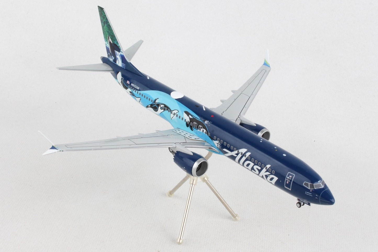 1/200 Alaska Airlines B7379 Max Whales (N932AK)