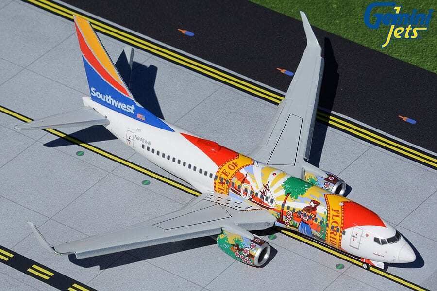 Southwest Airlines B737-700 N945WN Florida One? flaps down