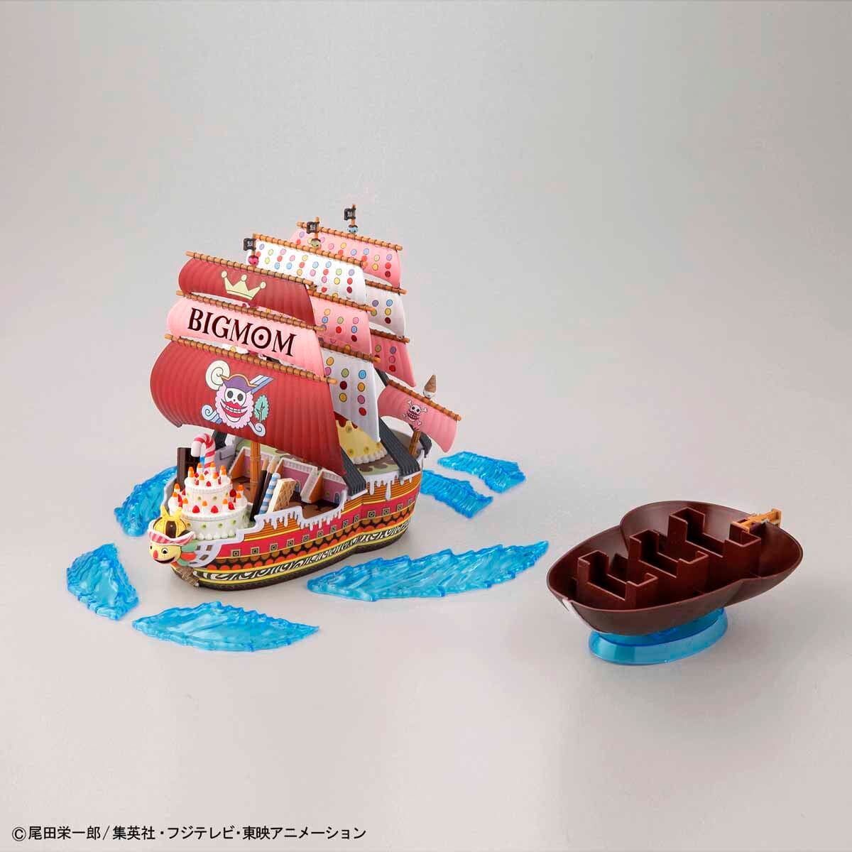 Bandai - ONE PIECE GRAND SHIP COLLECTION QUEEN-MAMA-CHANTER