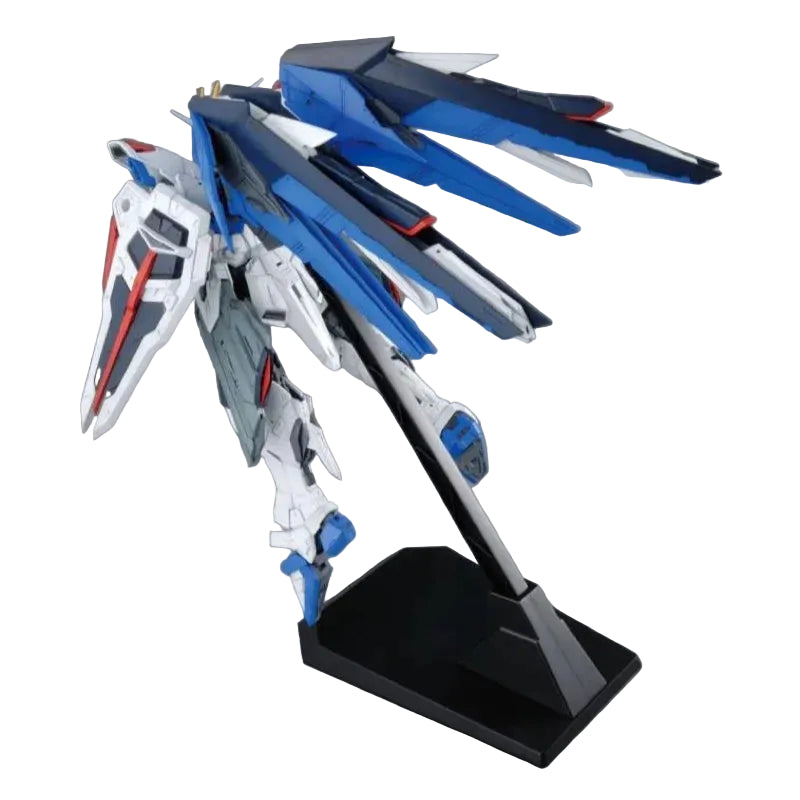 MG 1/100 FREEDOM GUNDAMÂ Ver.2.0