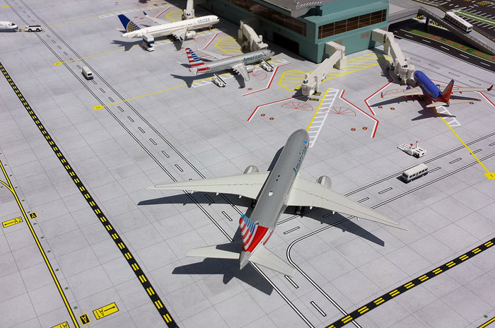 1/400 Air-Side/Land-Side Airport Terminal
