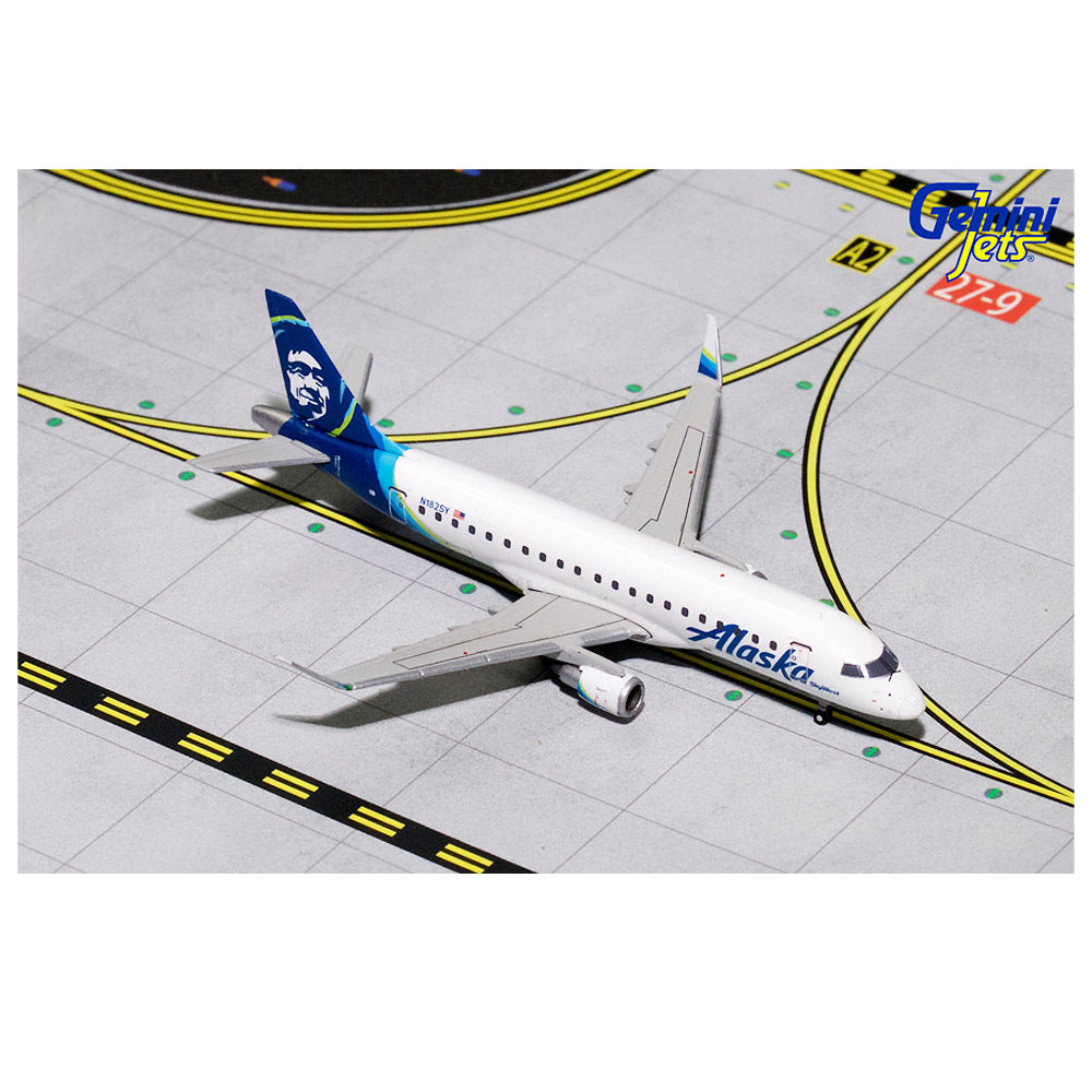1/400 Alaska N182SY ERJ175