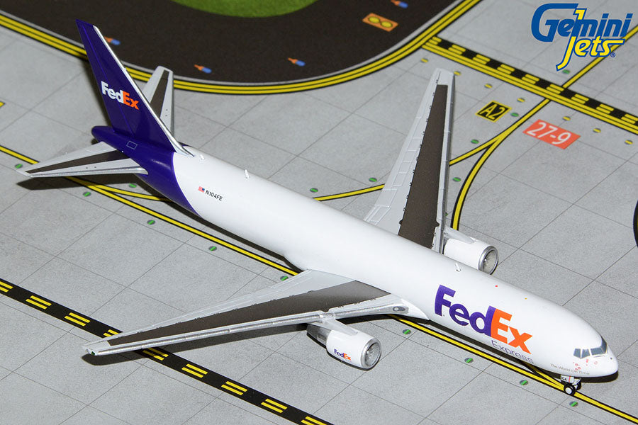 1/400 FedEx Express B767300ERF(W)