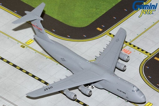1/400 U.S. Air Force C5M Super Galaxy 870037 Westover ARB