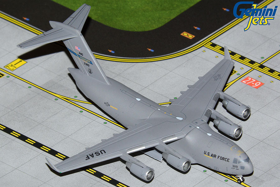 1/400 U.S. Air Force C-17A Globemaster 03-3119 (Mississippi ANG)