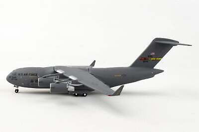 1/400 US Air Force C17A Globemaster III March AFB 055140