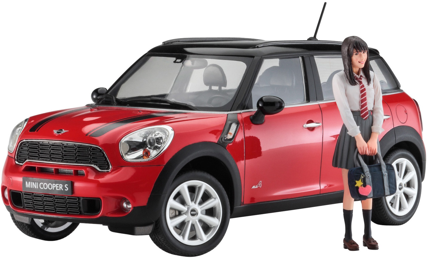 1/24 MINI COOPER S COUNTRYMAN ALL4 with SCHOOL GIRL'S FIGURE