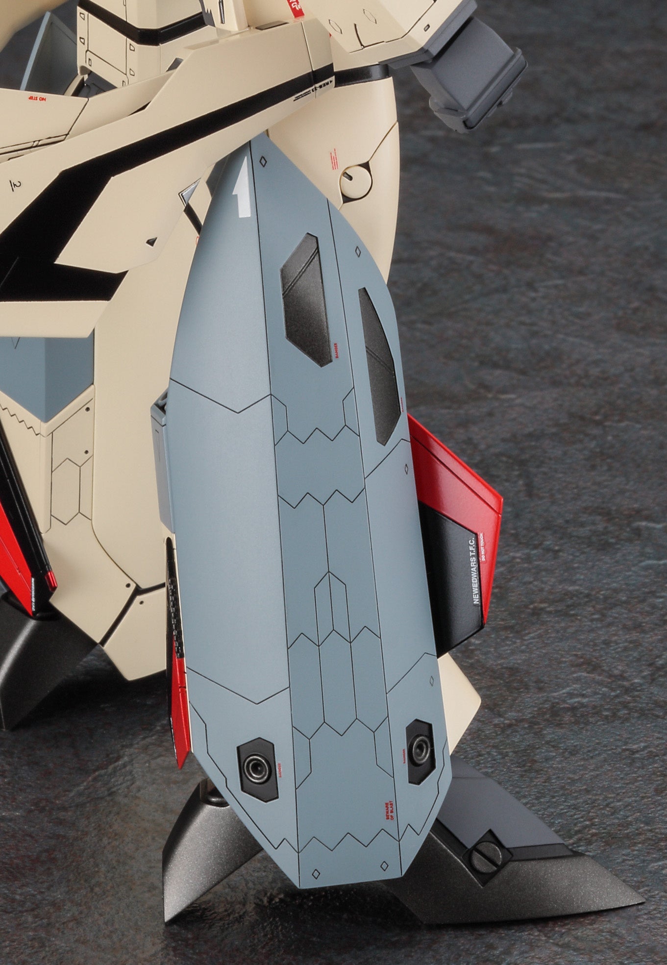 1/72 YF-19 Battroid "Macross Plus"